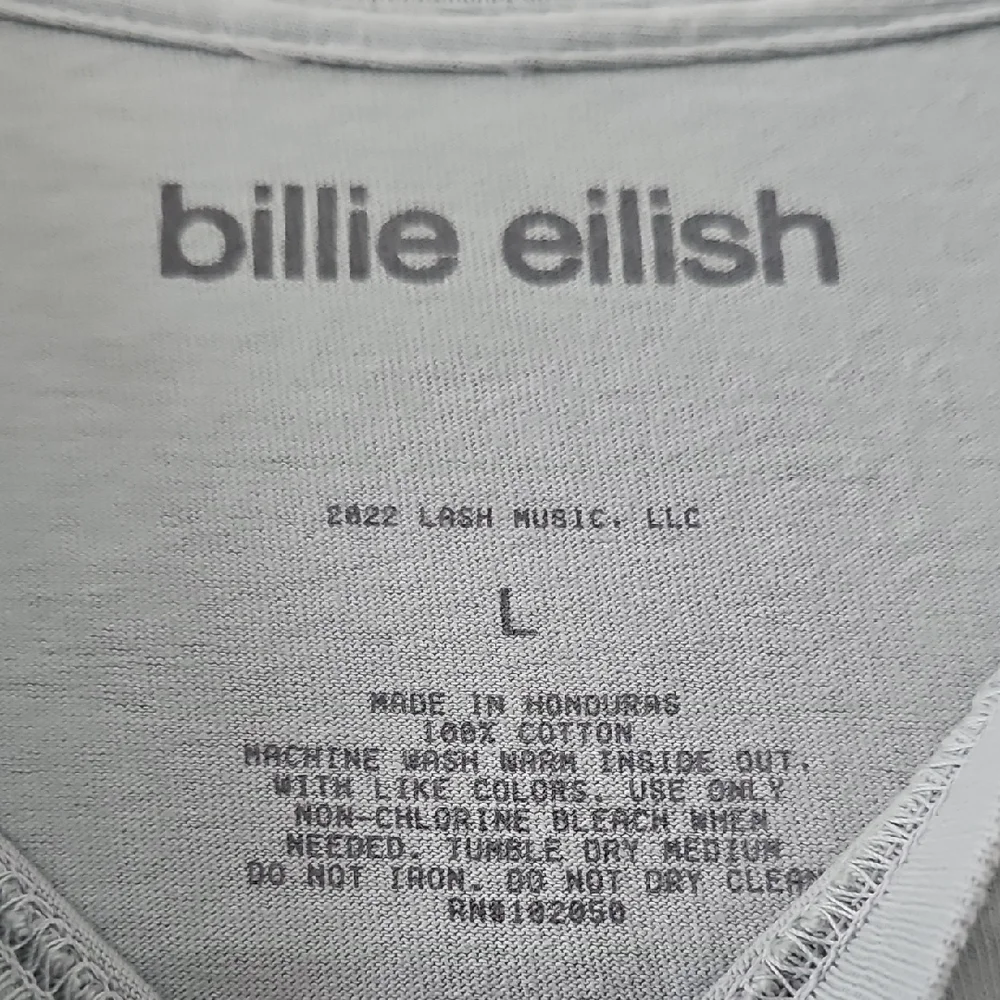 Billie Eilish Happier Than Ever Album Graphic T-Shirt Size Large - Picture 7 of 9